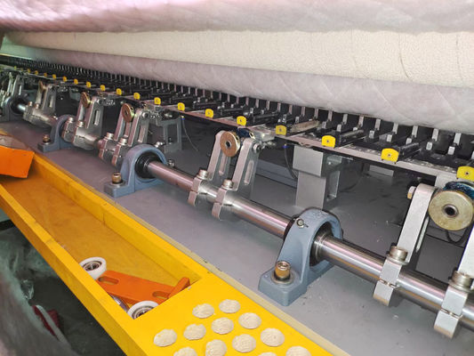 210M/H Industrial Bedcover Lock Stitch Quilting Machine For Quilt Commercial Type