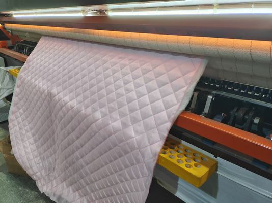 82 Inch Blanket Quilt Making Machine With Edge Cutting Device