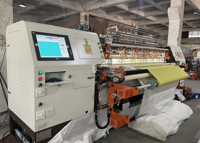 High Speed Industrial Computerized Quilting Machine  For Bed Linens 1200rpm